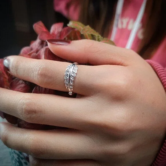 Zen Leaf Ring - Picture 3 of 5